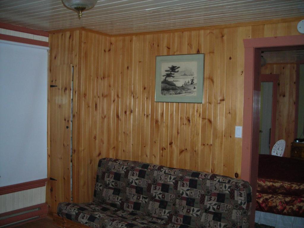 Gite Des Hauteurs Et Cafe De La Place Saint Zenon Room photo